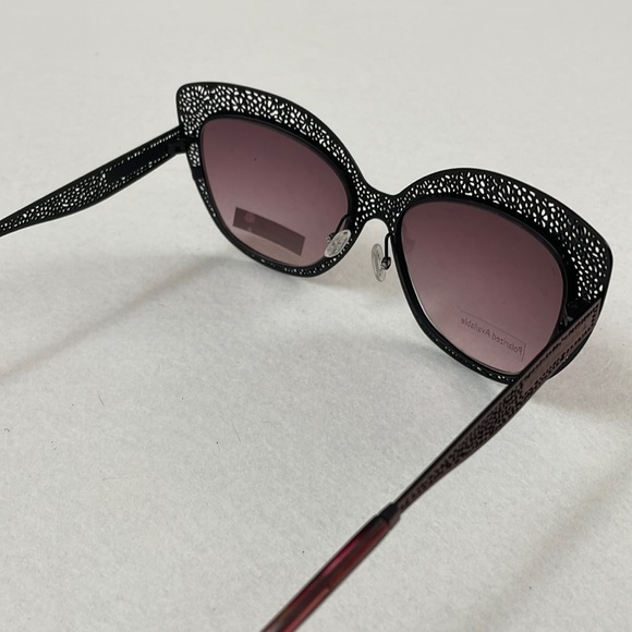 NEW BCBGMaxAzria Sunglases main image 8